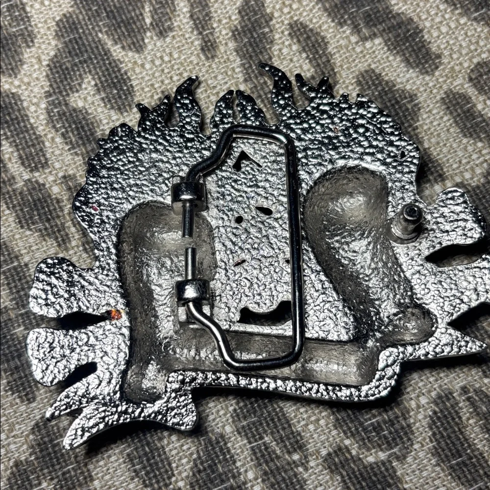 Skull & crossbone flame belt buckle punk biker goth belt buckle oversize buckle